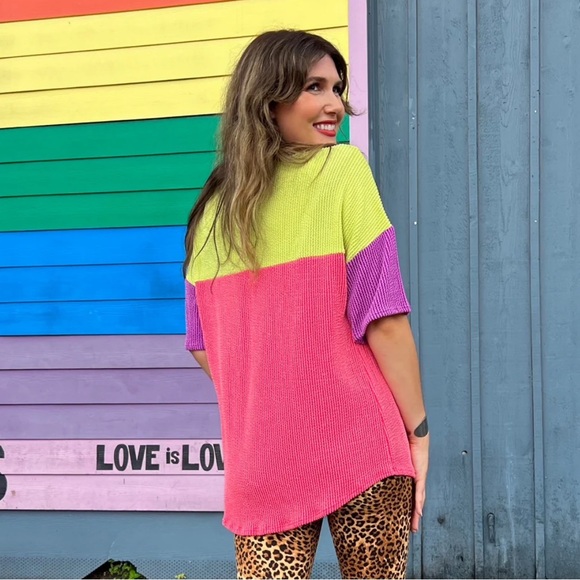 Color Block Top - Picture 3 of 3